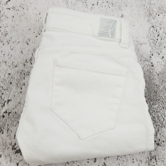 !IT JEANS L.A. White Denim Capris - Picture 4 of 6